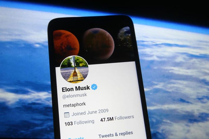 Elon Musk Menimbulkan Pertanyaan Tentang Pendekatan Twitter